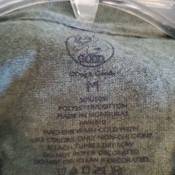 Dog is Good T-Shirt Mens Size M Medium Green "Never Camp Alone" 100% Cotton - Picture 16 of 16